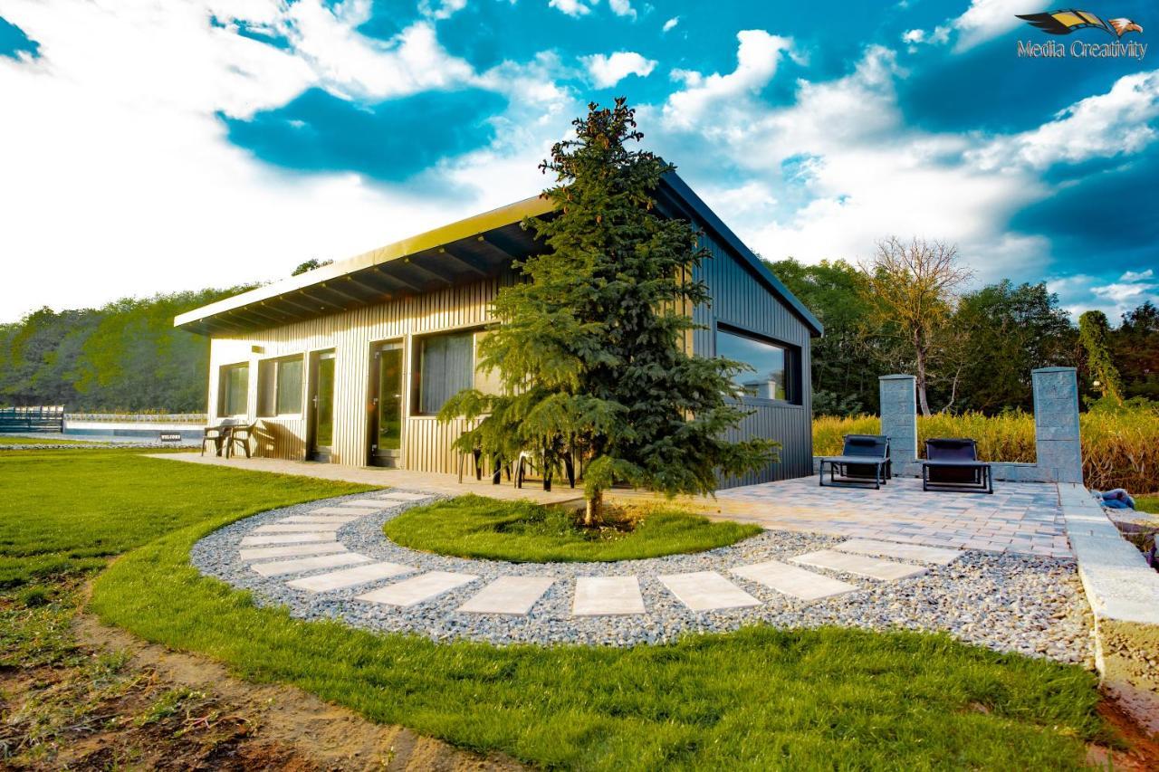 Casa Kaf Villa Sebesel Ngoại thất bức ảnh